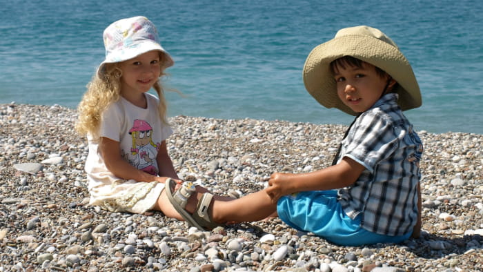 børn på strand